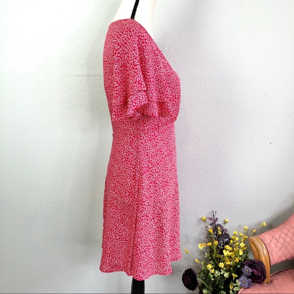 Floral Retro Red Flutter Sleeve Sun Dress - Picture 5 of 6